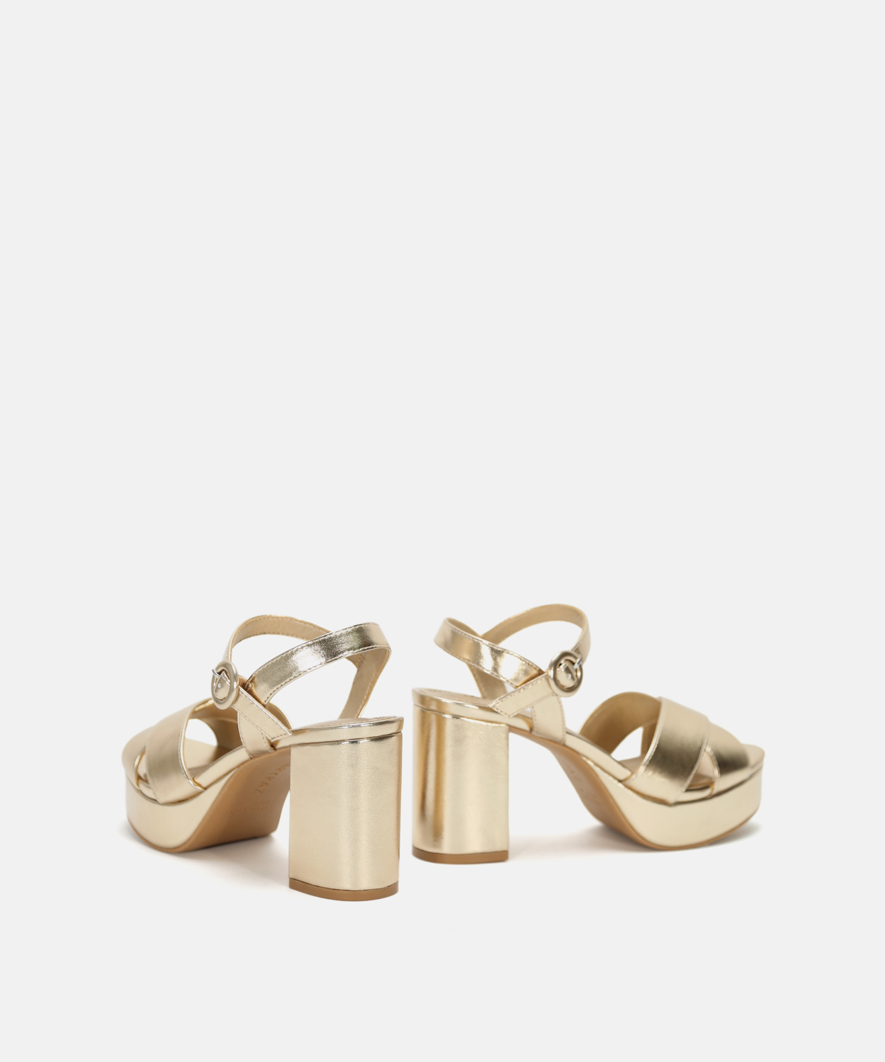 Alpercata rasa bordada image number null